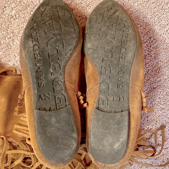 Fringe Boots - Picture 3 of 9